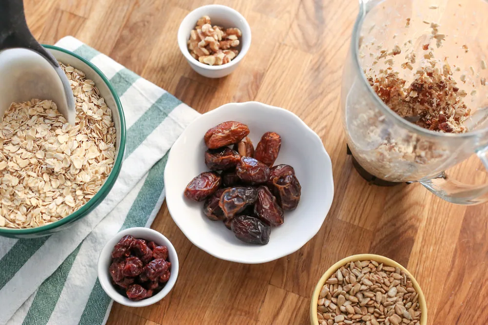 Health Benefits of Dates: Fiber, Potassium, and Natural Energy
